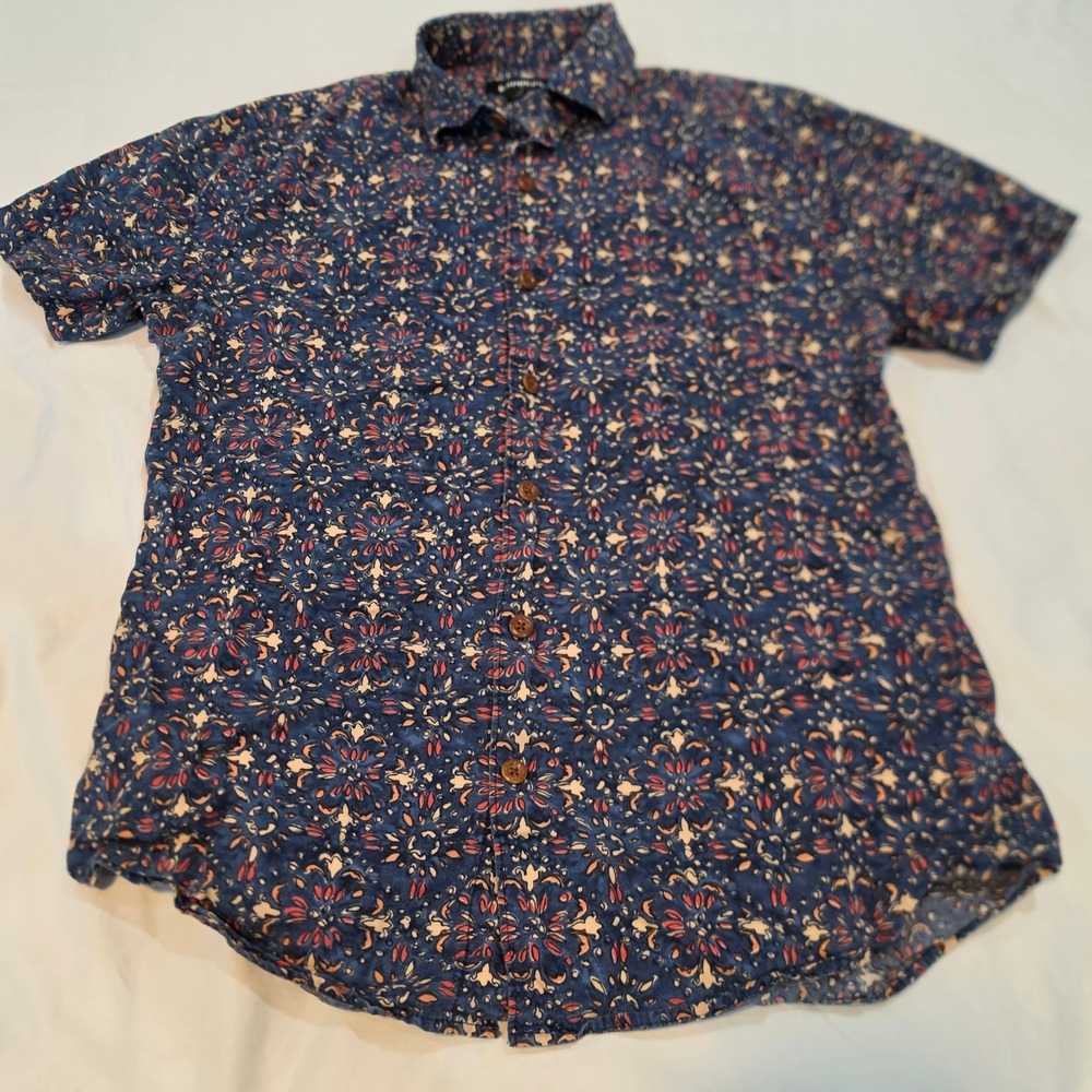 Express Button Down Shirt Mens Small Blue Short Sleeve Floral Medallion 1364
